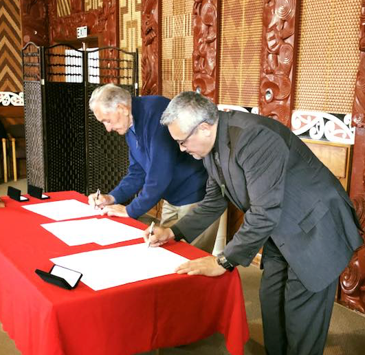 Te Ati Awa and Te Wānanga o Aotearoa signed Kawenata