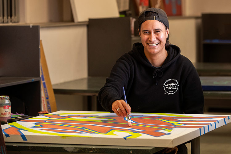 Alex Heperi: Tauira Maunga Kura Toi Bachelor of Māori Art degree at Te Wananga o Aotearoa