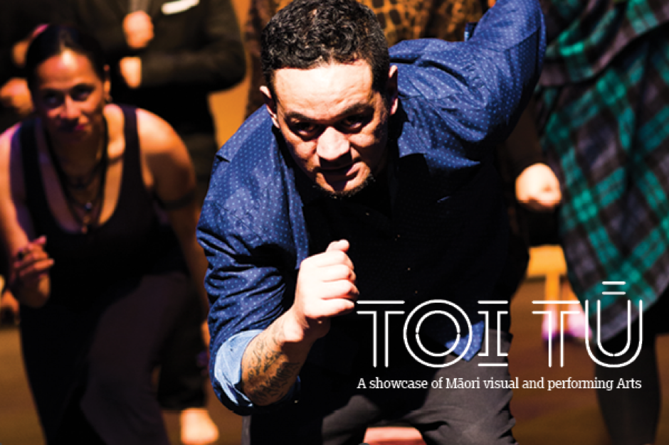 Toi Tu man and Women 